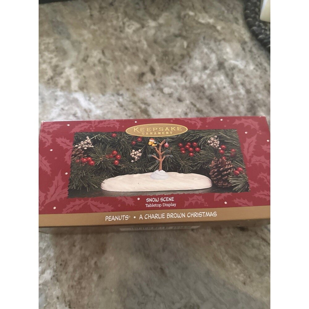 Hallmark Charlie Brown Christmas Snow Scene Tabletop Display Ornament Peanuts